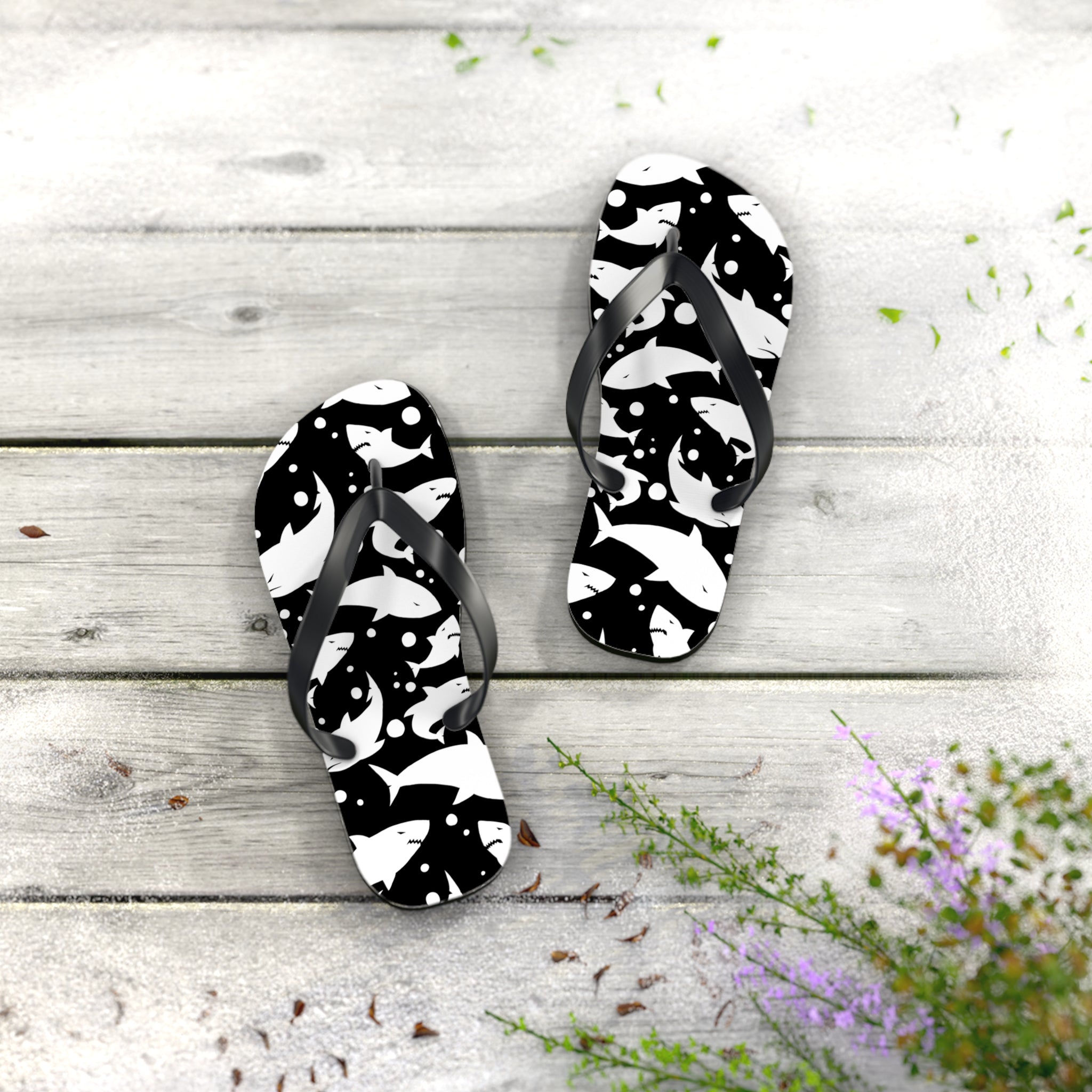 Men's/Women's Black and White Shark Print Flip Flops - Graphic Thong Sandals