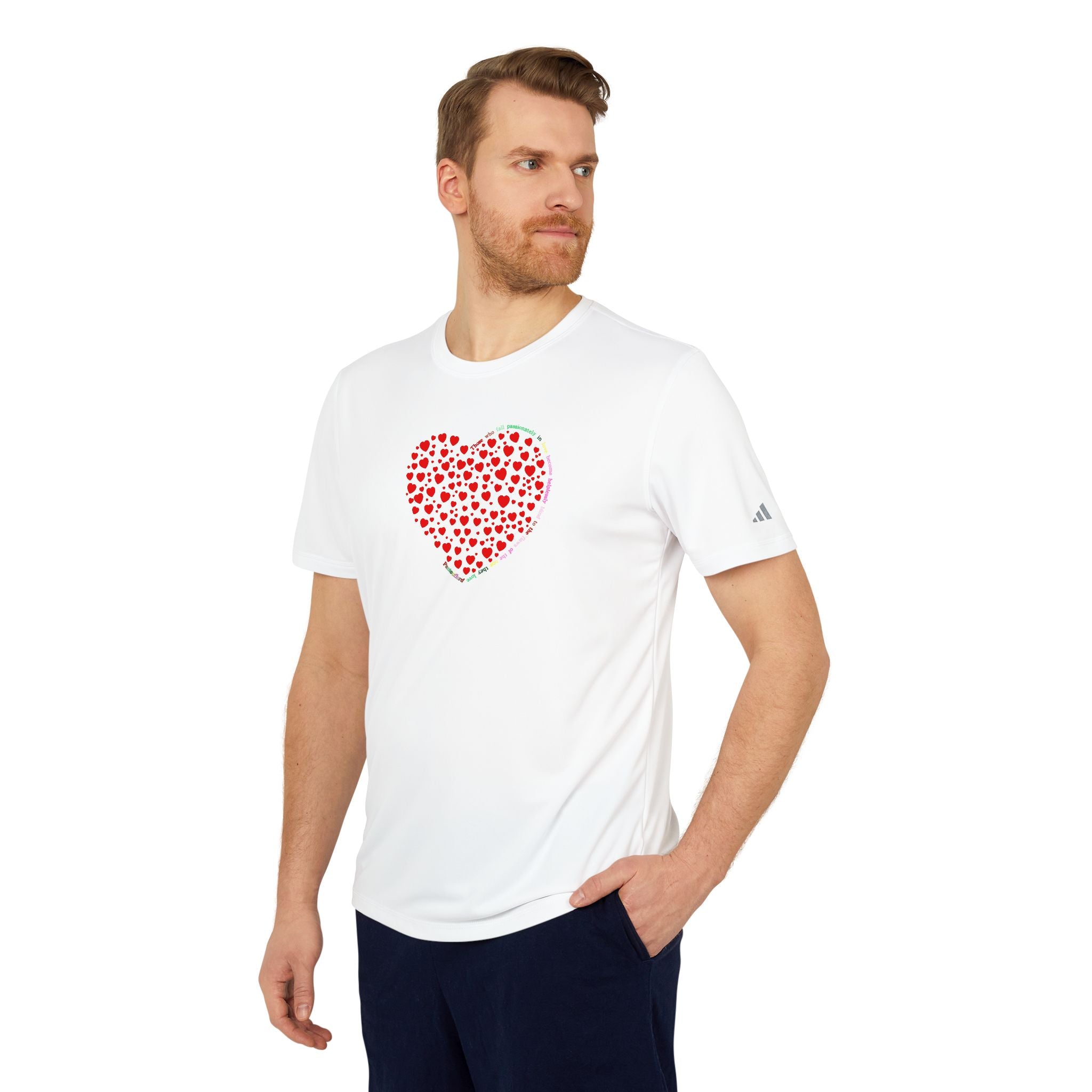 Camiseta Deportiva Unisex Adidas® con Diseño de Corazón Rojo Brillante