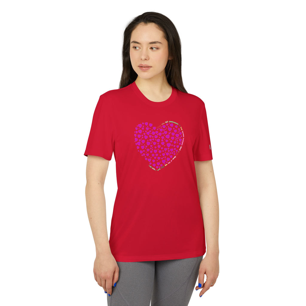 Camiseta Deportiva Unisex Adidas® con Diseño de Corazón Rosa
